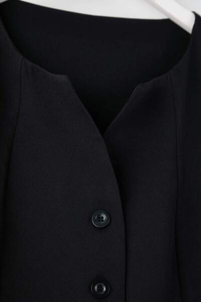 Trendyol Curve Black Fitted Sleeveless Boat Neck Woven Plus Size Vest Tbbss25Bh00027