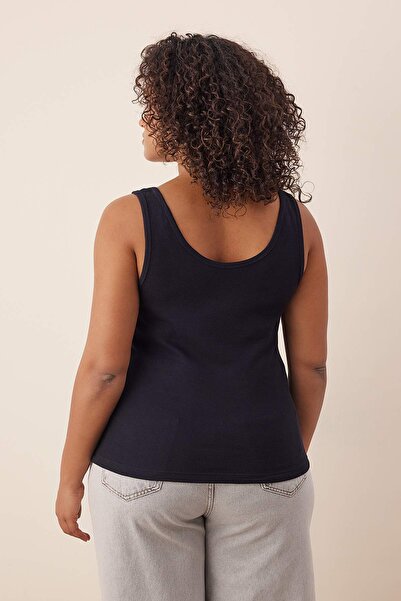 Trendyol Curve Μπλε ναυτικό αμάνικο πλεκτό μπλουζάκι με λαιμόκοψη σε μεγάλο μέγεθος TBBSS25CV00019