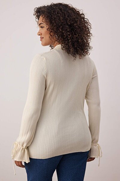 Trendyol Curve Ecru Mercerized Look Ribbed Polo Neck Knitwear Cardigan Tbbaw26Av00032