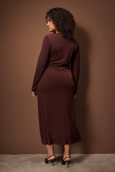 Trendyol Curve Brown Flounces Square Neck Fitted/Bodycon Maxi Stretchy Knitted Dress Tbbaw26Ah00016