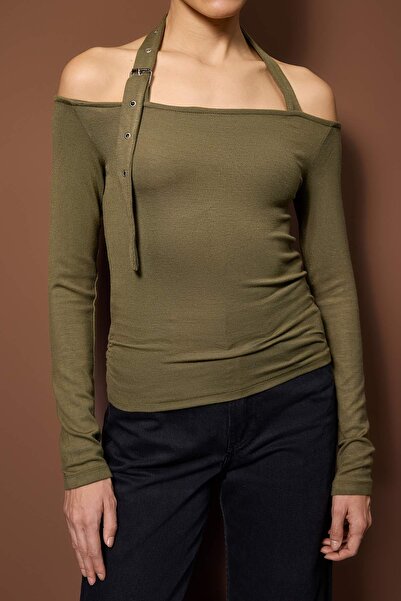 Trendyol Collection Khaki Halter Neck Accessory Belt Detailed Fitted/Bodycon Knitted Blouse Twoaw26Bz00197
