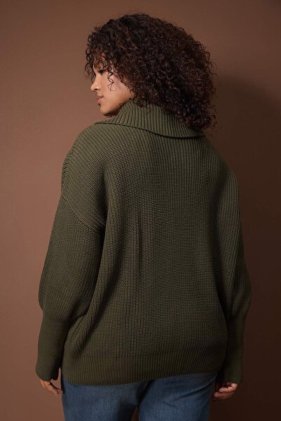 Trendyol Curve Khaki Turn-Down Collar Zippered Knitwear Cardigan Tbbaw25Av00009