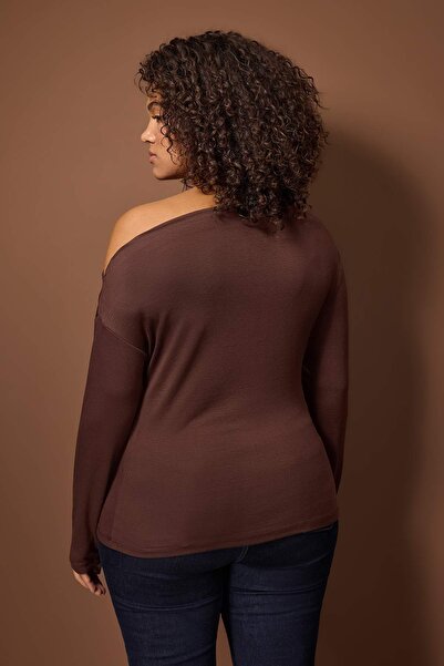 Trendyol Curve Brown Viscose Ribbed Knitted Plus Size Blouse
