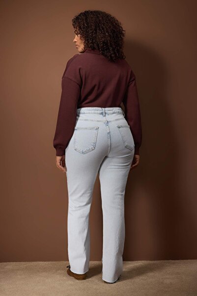 Trendyol Curve Blue High Waist Slit Detailed Flare Fit Plus Size Jeans Tbbaw26Cj00000