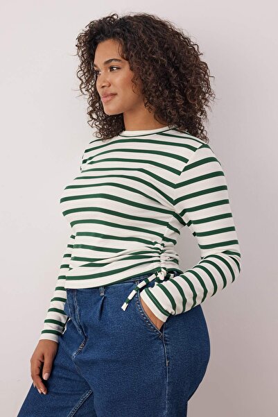 Trendyol Curve Green Crew Neck Striped Drawstring Detailed Crop Length Knitted Plus Size Blouse Tbbaw26Af00110