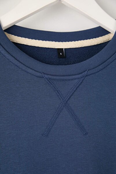 Trendyol Collection Indigo Relaxed Fit 100% Cotton Basic Crew Neck Sweatshirt Tmnaw26Sw00060