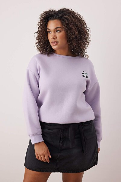 Trendyol Curve Lila Panda Embroidered Regular Fit Plus Size Sweatshirt with Fleece Inside Tbbaw26Ao00006