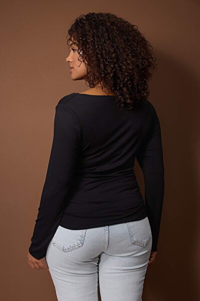 Trendyol Curve Black Straight Fitted/Bodycon Ruched Detail Stretch Knitted Blouse Tbbaw26Af00121