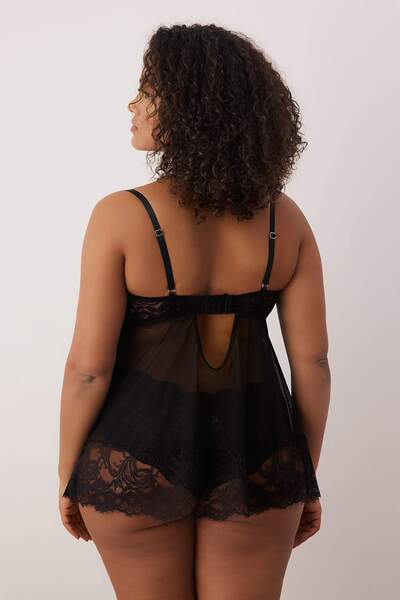 Trendyol Curve Μαύρο χωρίς καπάκια με εσώρουχα με δαντέλα μεγάλου μεγέθους Fancy Babydoll TBBAW26DH00000