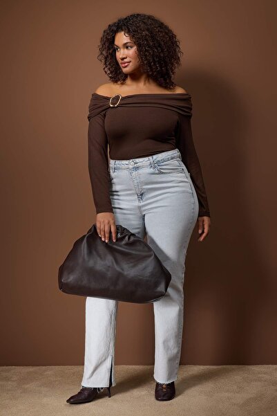 Trendyol Curve Red Viscose Soft Fabric Bodycon Carmen Collar Knitted Plus Size Blouse Tbbaw26Af00094