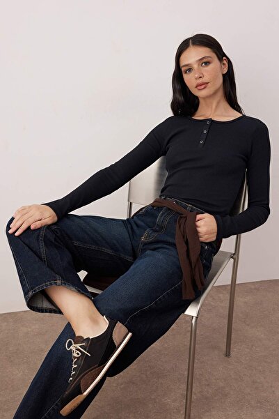 Trendyol Collection Navy Blue Snap Fastener Fitted/Bodycon Corded Fabric Stretchy Knitted Blouse Twoaw25Bz00080