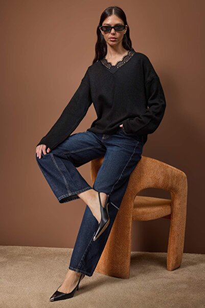 Trendyol Collection Black Soft Textured V-Neck Lace Knitwear Sweater Twoaw26Kz00288