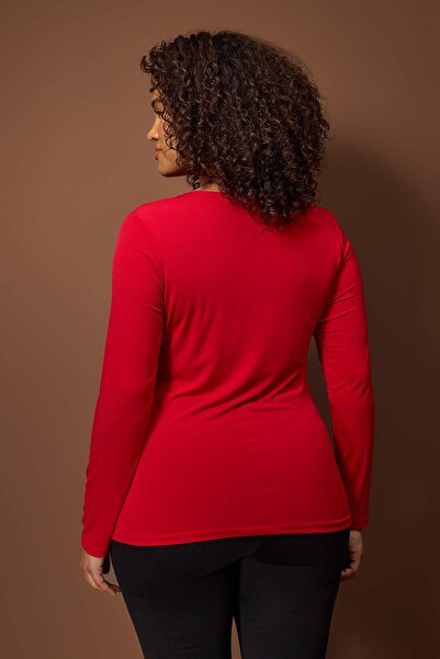 Trendyol Curve Red Asymmetric Collar Accessory Detail Knitted Plus Size Blouse Tbbaw26Af00010