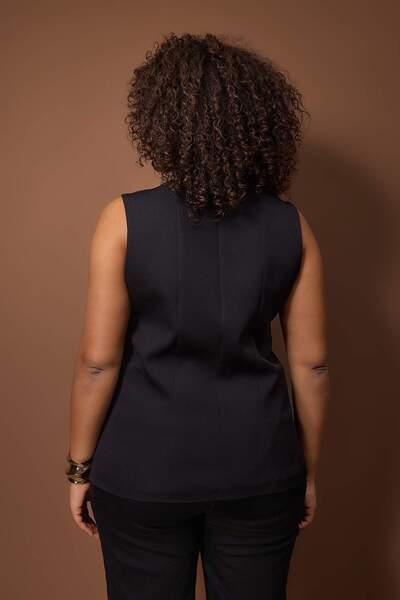 Trendyol Curve Black Fitted Sleeveless Boat Neck Woven Plus Size Vest Tbbss25Bh00027