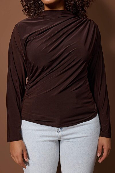 Trendyol Curve Brown Sandy Ruched Detail Long Sleeve Knitted Plus Size Blouse Tbbaw26Af00104