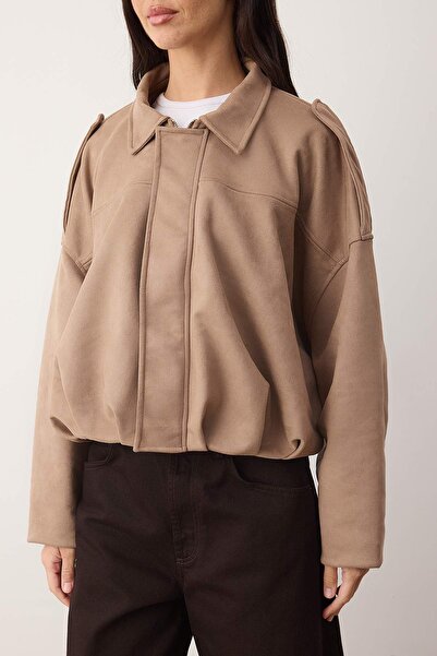 Trendyol Collection Μπουφάν με φόρμα βιζόν oversized Suede Bomber TWOAW26MO00172