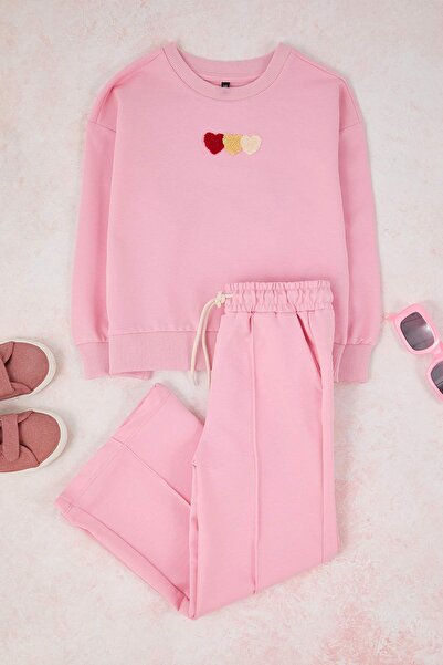 TRENDYOLKIDS Rosa Herz-Strick-Oberteil und -Unterteil-Set TKDAW26AU00001