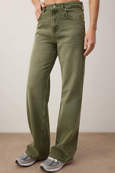 Trendyol Collection Light Khaki High Waist Vintage Wash Wide Leg Jeans Twoaw26Je00110