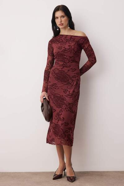 Trendyol Collection Burgundy Flock Printed Low Sleeve Bodycon/Fitted Flock Tulle Midi Knitted Dress Twoaw26El00362