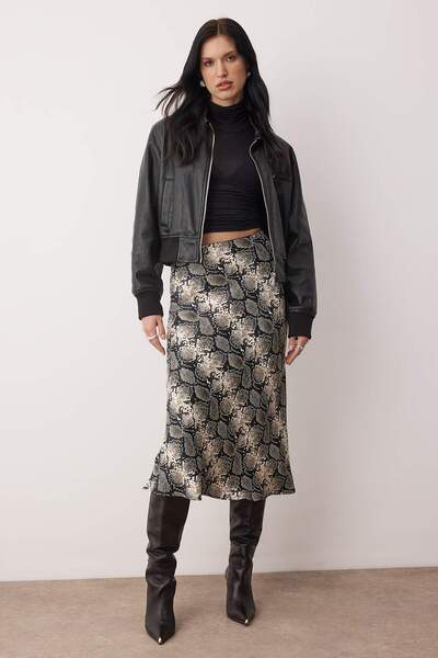 Trendyol Collection Black Animal/ Snake Pattern Woven Midi Satin Skirt Twoaw26Et00163