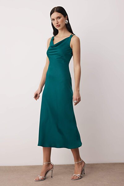 Trendyol Collection Woven Satin Midi Stylish/Evening Dress with Emerald Green Stone Accessories Tpraw26El00141