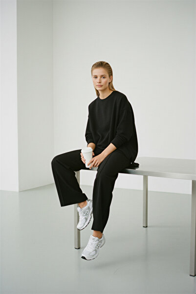 Amia&Co. Hanorac negru oversize pentru damă