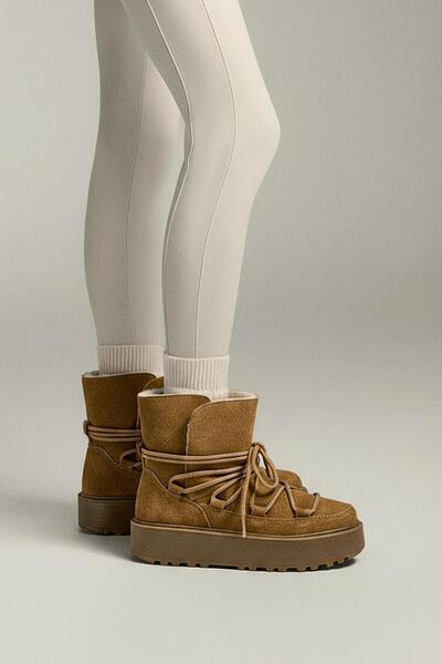 Oysho Split-leather platform boots with flap