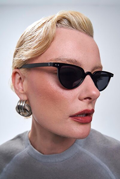 Bilge Karga Černé černé sluneční brýle Ceyda