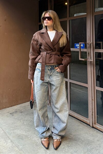 bases. Baggy Fit Barrel Jeans