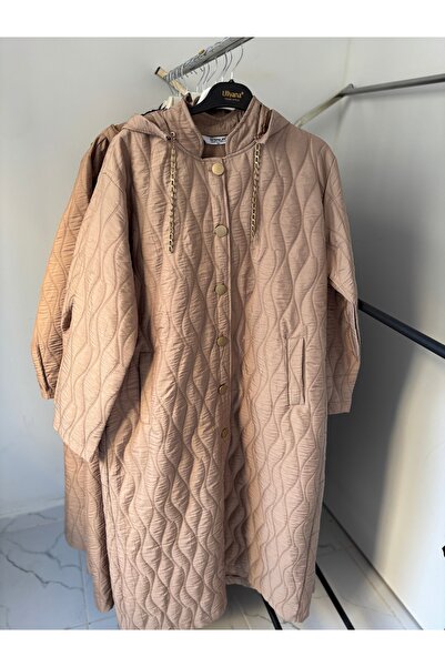 Butik SEYYAR ŞAPKA VE ZİNCİRLİ KAPİTONE CEKET