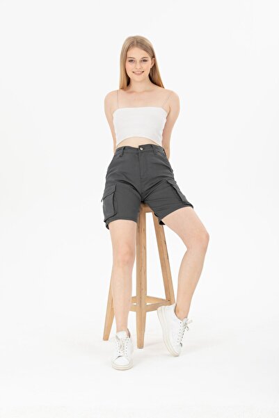 comstar Women's Shorts with Cargo Pocket