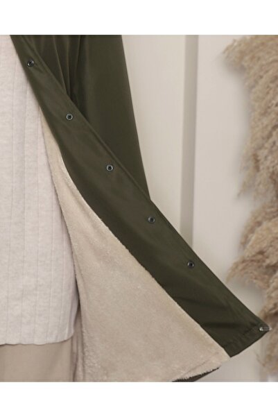 Modamorfo Released Hooded Short Coat with Snap Pockets