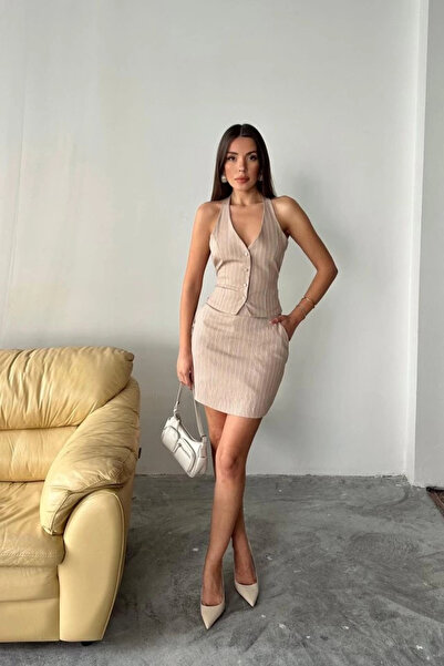 Bijuterria Beige Striped Vest and Skirt Set