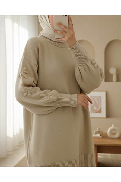 Modamorfo Round Neck Soft Knit Sweater with Handle Flower Detail - Light Mink