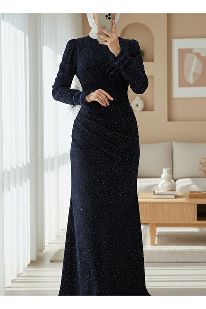 Modamorfo Βραδινό φόρεμα με μανίκια με πούπουλα και διπλή ουρά -K.Laci