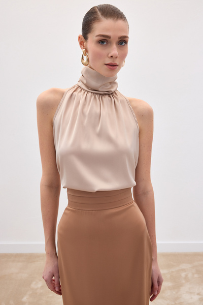 Sateen Αμάνικη μπλούζα με ψηλό λαιμό - Μπεζ