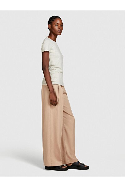 Sisley Γυναικείο μπλουζάκι από βαμβακερό μείγμα με λαιμόκοψη σε μπεζ χρώμα - 324P3TNHL103L