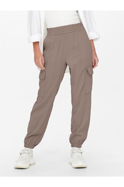 ONLY Onlaris Life Hw Pb Cargo Pant Cc Wvn Women's Brown Trousers - 15245364