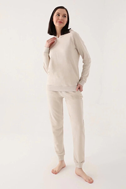 Arnetta Stylish White Women's Tracksuit Set