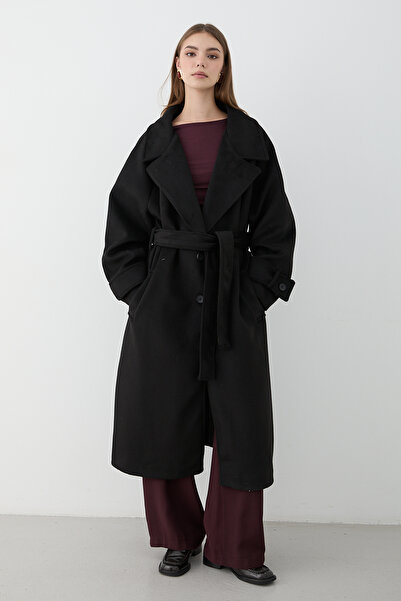 JASTE Kadın Siyah Geniş Rever Yaka Kuşaklı Uzun Kaban