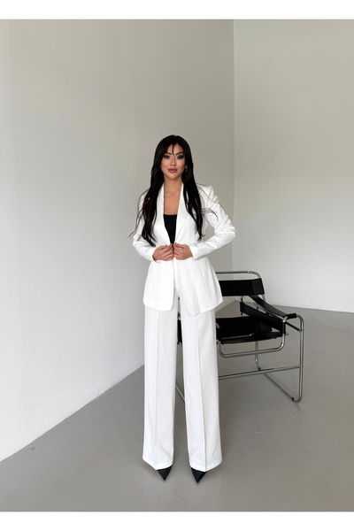 Nadrina Plain Women's Suit