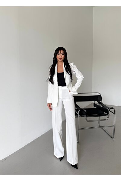 Nadrina Plain Women's Suit