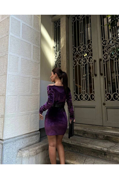 Butik Women's Long Sleeve Double-Breasted Neckline Off-The-Shoulder Belt Included Mini Velvet Dress