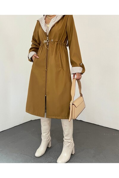 Modamorfo Тренч з капюшоном, підкладкою з капітоне та застібкою на поясі - Taba