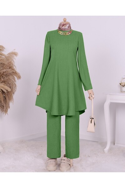 Modamorfo Casual Crinkle Suit with Round Neck Necklace