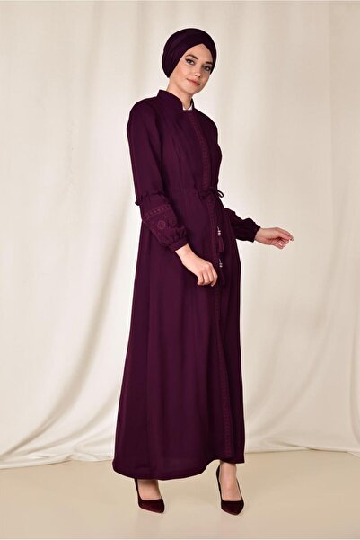 Alvina 1427 موديل طوق القاضي المطرز