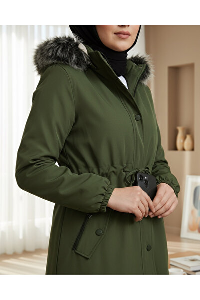 Modamorfo Uvolněný krátký kabát s kapucí a elastickými rukávy a kapsami