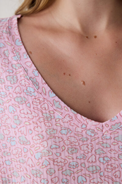 Penti Světle růžový top Not Today s květinovým vzorem a dlouhým rukávem na spaní