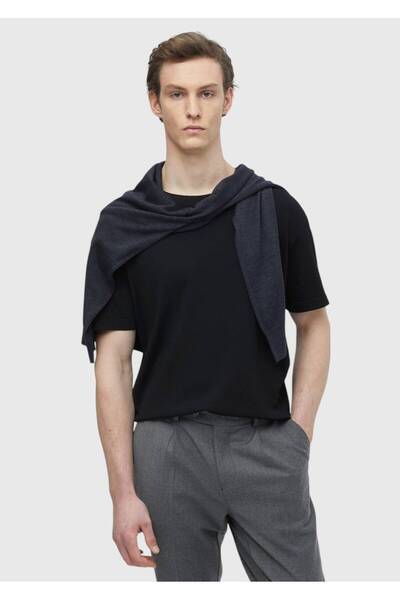 Ramsey Чорний трикотажний светр з прямим коміром