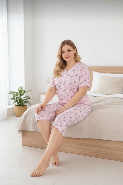 Temporium Women's Plus Size Short Sleeve Capri Bamboo Pajama Set